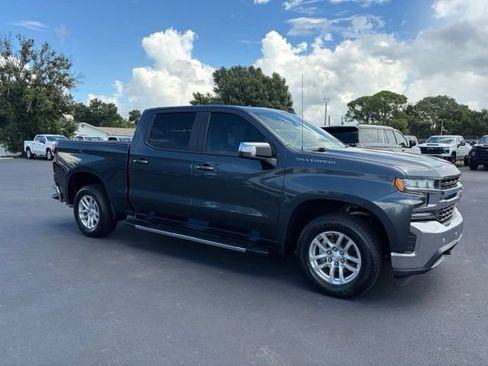 Used 2022 Chevrolet Silverado 1500 LT w/ Convenience Package II RWD image 1