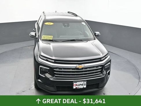 Used 2024 Chevrolet Traverse LT FWD image 41