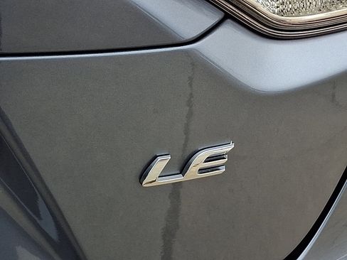 Used 2025 Toyota Corolla LE image 32