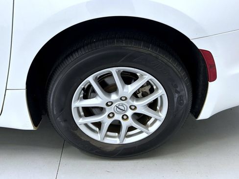 Used 2022 Chrysler Pacifica Touring-L FWD image 21