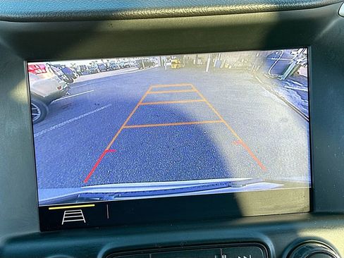 Used 2020 GMC Terrain SLE w/ Driver Convenience Package image 14