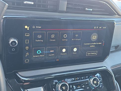 Used 2024 GMC Sierra 2500 AT4 w/ AT4 Premium Plus Package image 28