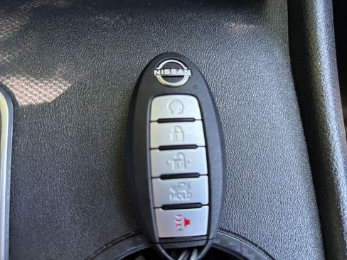 Used 2025 Nissan Altima 2.5 SV FWD image 23