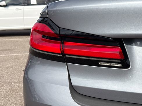 Used 2021 BMW 530i RWD image 10