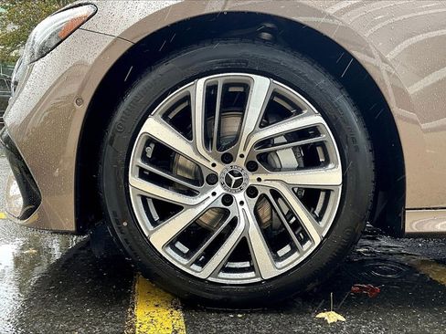 New 2026 Mercedes-Benz E 350 4MATIC Sedan image 12