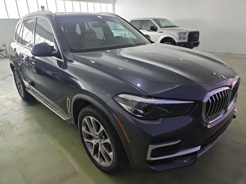 Used 2022 BMW X5 sDrive40i w/ Premium Package RWD image 6