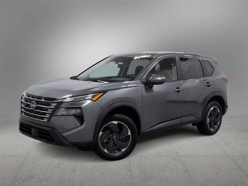 Used 2025 Nissan Rogue SV image 1