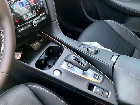 Used 2025 INFINITI QX50 Sport image 15