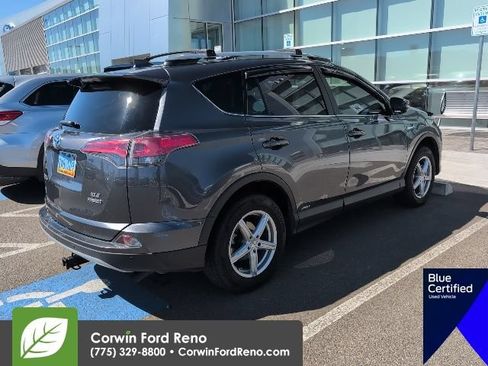 Used 2018 Toyota RAV4 XLE w/ Convenience Package AWD/4WD image 5