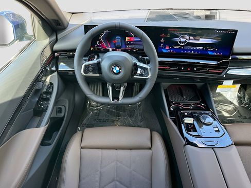 New 2026 BMW 530i w/ M Sport Package image 17