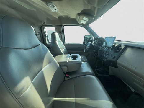Used 2008 Ford F350 XL image 10