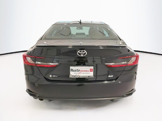 Used 2025 Toyota Camry SE FWD image 5