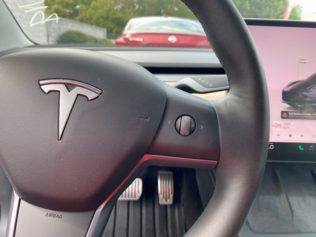 Used 2022 Tesla Model 3 Long Range AWD/4WD image 18