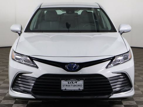 Used 2024 Toyota Camry LE FWD image 9