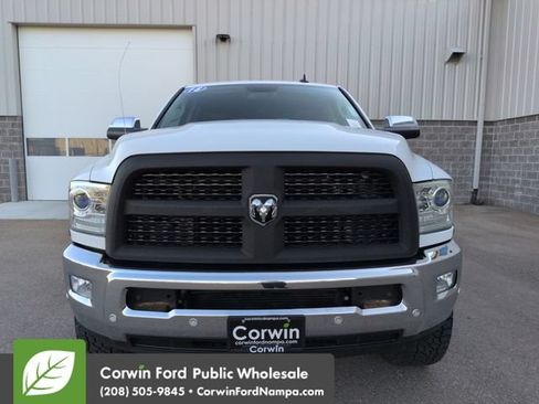 Used 2018 RAM 2500 Laramie w/ Cold Weather Group AWD/4WD image 8