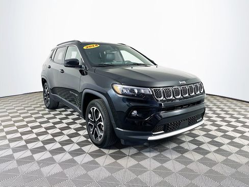 Used 2024 Jeep Compass Limited AWD/4WD image 2