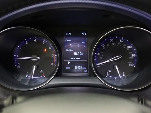 Used 2020 Toyota C-HR XLE FWD image 19