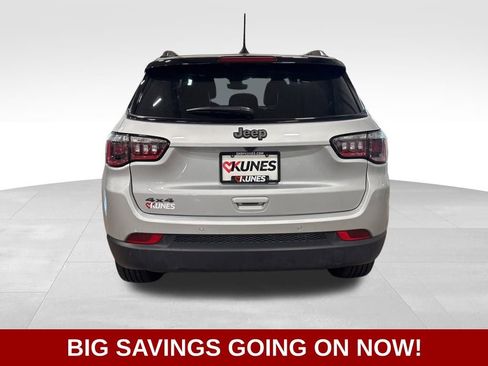 New 2025 Jeep Compass Limited w/ Sun & Sound Group image 8