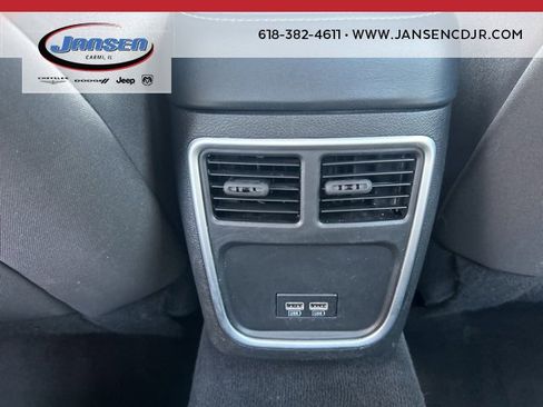 Used 2023 Dodge Charger SXT image 27