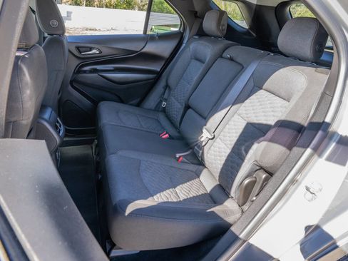 Used 2019 Chevrolet Equinox LT image 17