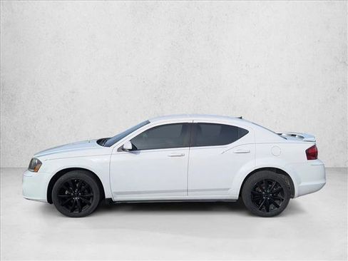 Used 2014 Dodge Avenger SXT w/ Blacktop Package image 8