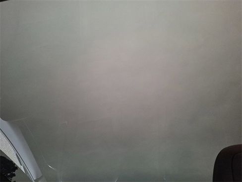 Used 2022 Tesla Model S Plaid image 14