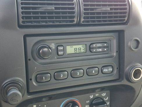 Used 2011 Ford Ranger XL RWD image 16