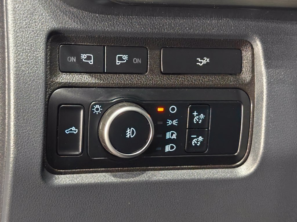 Used 2024 Ford F250 Lariat w/ Sport Appearance Package AWD/4WD image 59