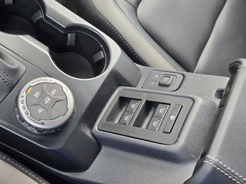 New 2026 Ford Bronco Outer Banks AWD/4WD image 31