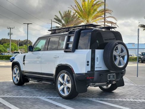 New 2026 Land Rover Defender 110 X-Dynamic SE AWD/4WD image 3