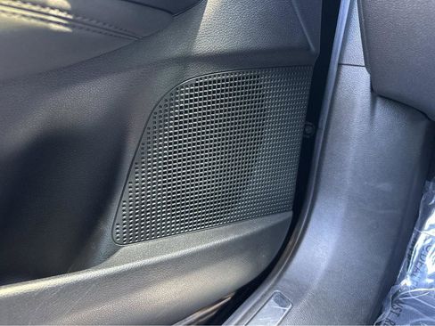 Used 2024 Alfa Romeo Tonale Veloce w/ Premium Interior Package image 36