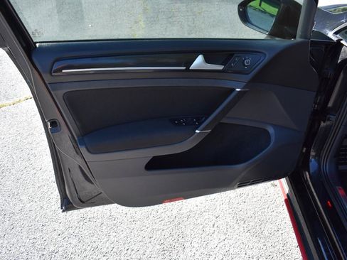 Used 2017 Volkswagen GTI Autobahn FWD image 16