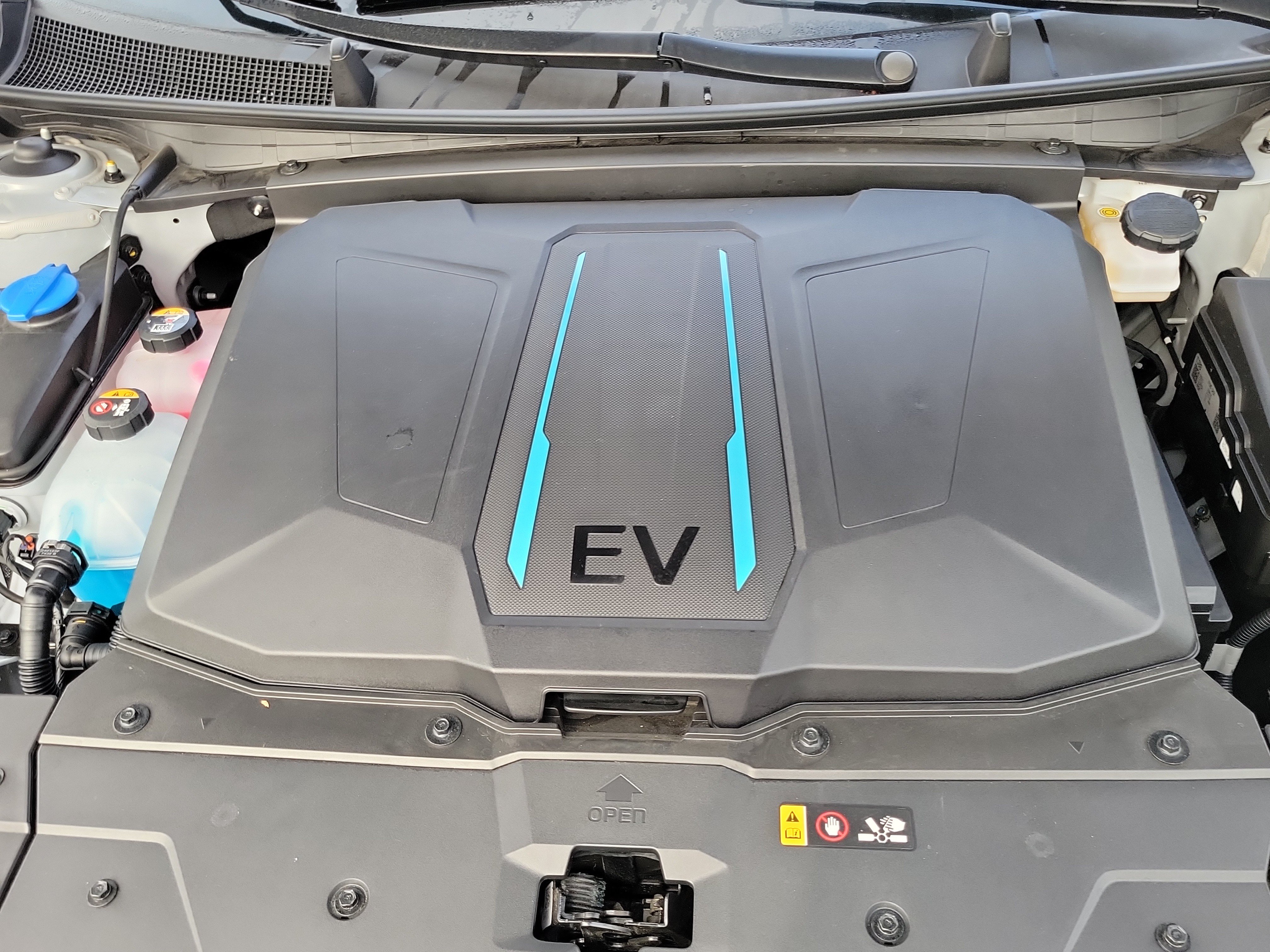 Certified 2024 Hyundai Ioniq 5 SEL RWD image 23