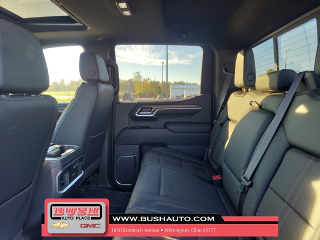 Used 2022 Chevrolet Silverado 1500 High Country w/ High Country Premium Package AWD/4WD image 11