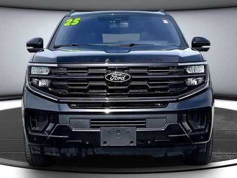 Used 2025 Ford Expedition Max Platinum w/ Stealth Performance Package AWD/4WD image 2