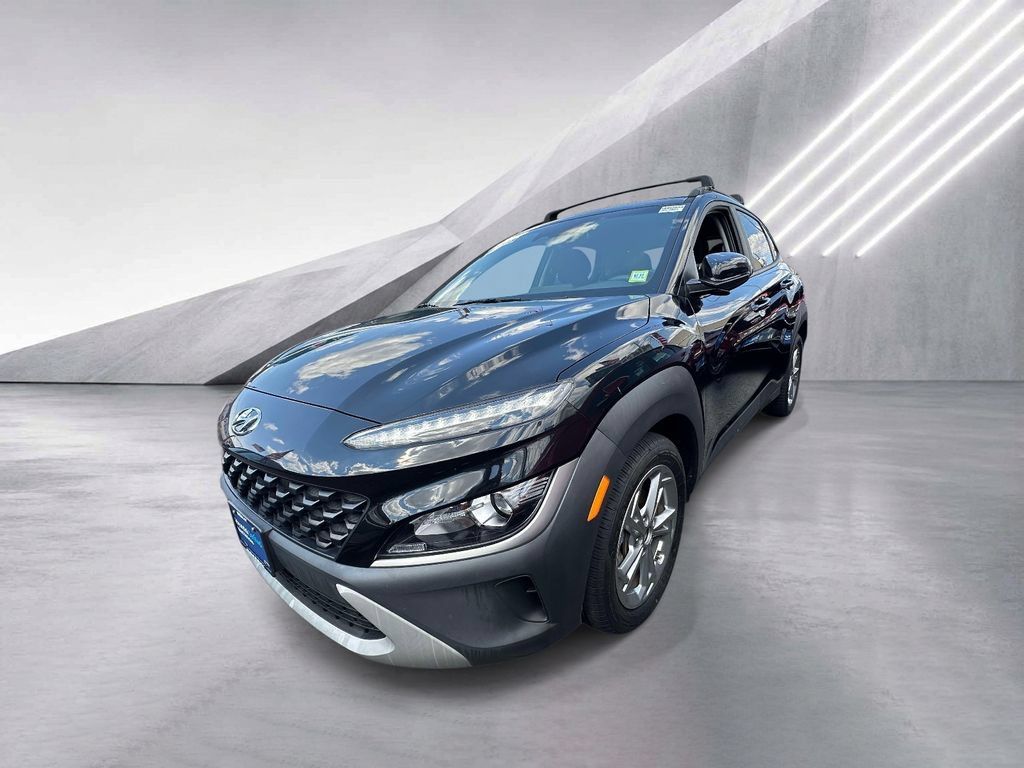 Certified 2023 Hyundai Kona SEL AWD/4WD image 6