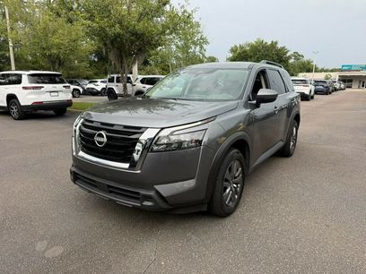 Used 2025 Nissan Pathfinder SV