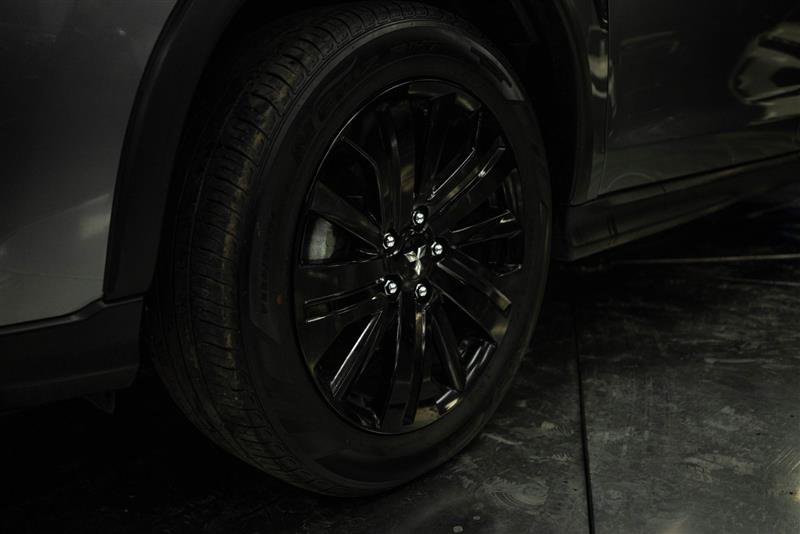 Used 2025 Mitsubishi Outlander Sport LE AWD/4WD image 3
