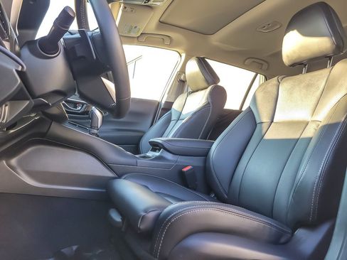 Certified 2025 Subaru Outback Limited image 7