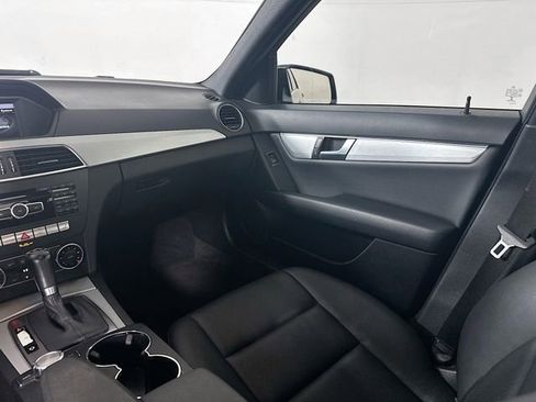 Used 2014 Mercedes-Benz C 300 4MATIC Sedan image 23