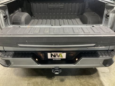 Used 2024 GMC Sierra 1500 Elevation w/ Elevation Premium Package AWD/4WD image 43