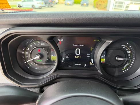 Used 2025 Jeep Wrangler Unlimited Sport S 4xe image 31