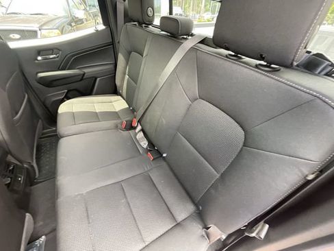 Used 2024 Chevrolet Colorado LT w/ LT Convenience Package RWD image 16