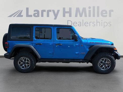 New 2025 Jeep Wrangler Unlimited Rubicon image 6