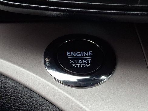 Certified 2023 Ford Explorer XLT image 25