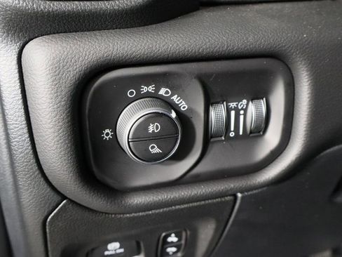 New 2026 RAM 1500 4x4 Crew Cab image 22