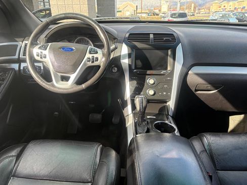 Used 2015 Ford Explorer XLT w/ Equipment Group 202B image 10