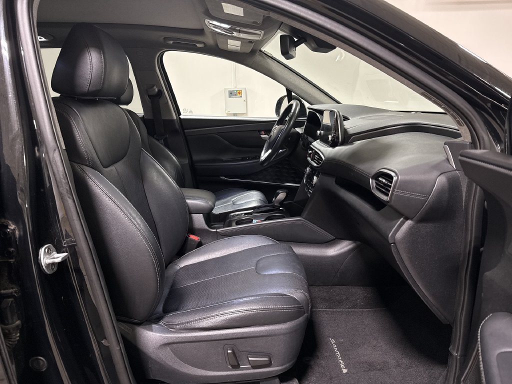 Used 2019 Hyundai Santa Fe AWD image 22