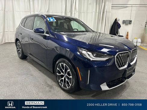 Used 2025 BMW X3 xDrive30i AWD/4WD image 2