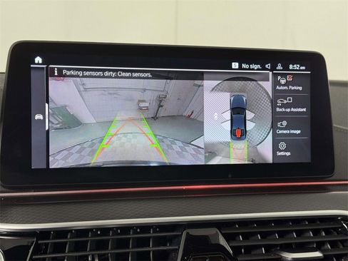 Used 2023 BMW M550i xDrive w/ Executive Package image 25